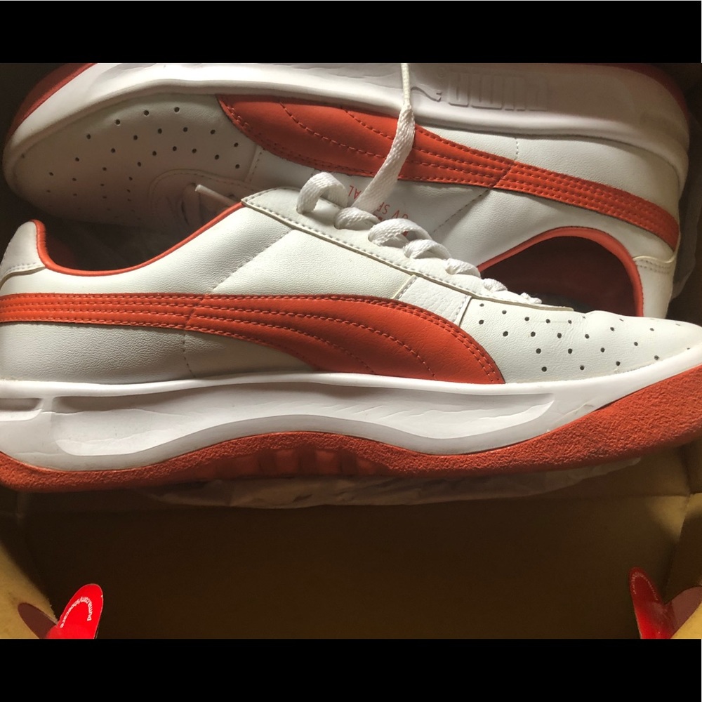 Puma Sneakers